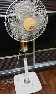 (Category: ) located in . Submitted by Un_known (Listing ID 1070504411, Image 1). Description: .