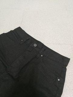 Uniqlo skirt