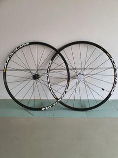 Complete Wheelset For Sale Dt Swiss P1850 Spline 700c W Shimano 105 Components Bicycles Pmds Parts Accessories On Carousell