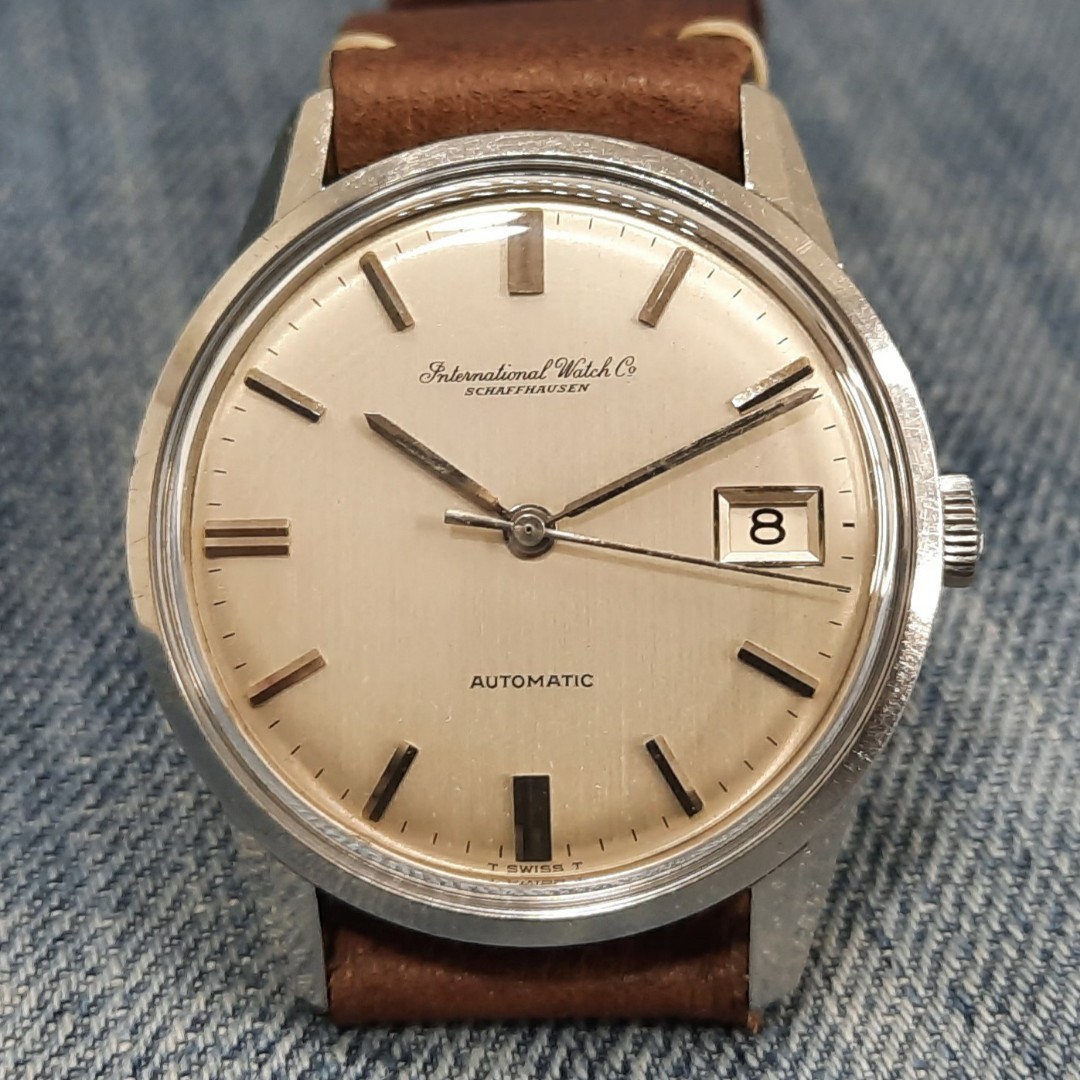 Vintage hot sale watches international