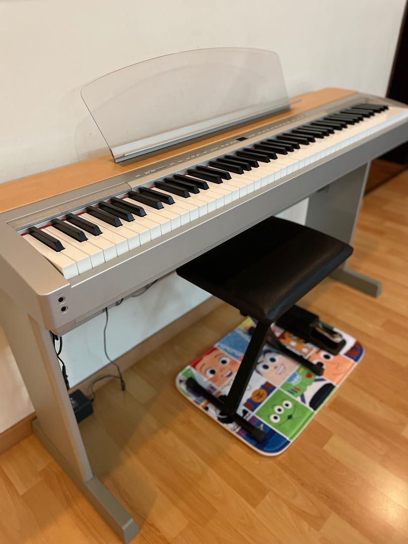 YAMAHA P140 88-Key Digital Piano, Hobbies & Toys, Music 