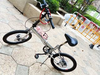 （分類：）位於 。 由 k.saad 提交（商品編號 1070690572，圖片 1）。簡介： 。