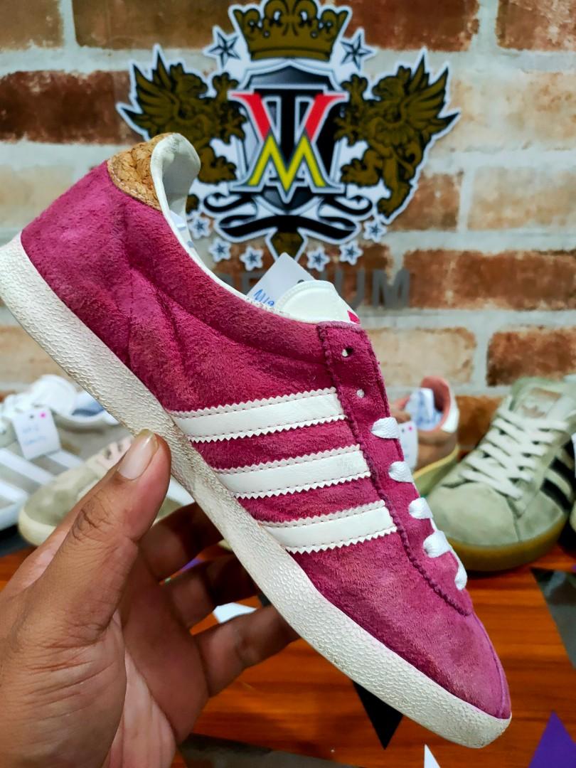 Adidas gazelle hot sale skin