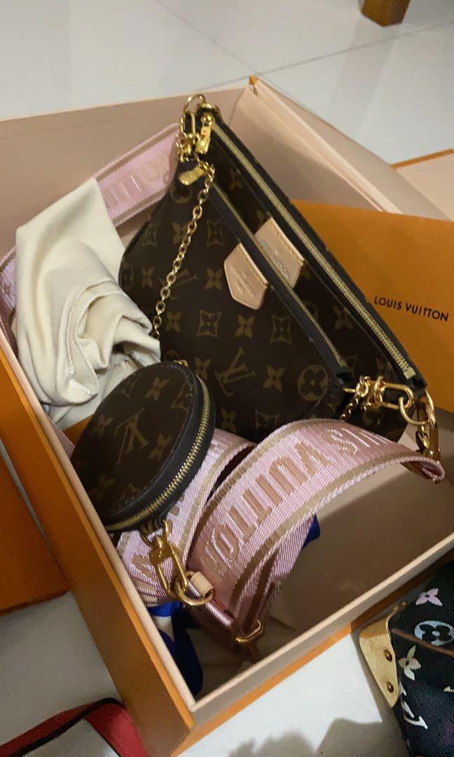 Authentic LV LOUIS VUITTON MULTI POCHETTE (Category: Luxury Bags & Wallets) located in Naga. Submitted by akimadison.ph (Listing ID 1070883179, Image 1). Description: Bnew comes w/ box, dustbags and receipt.