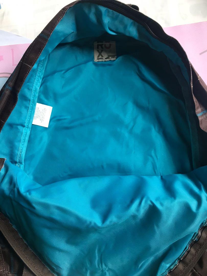 AUTHENTIC ROXY BACKPACK QUIKSILVER BROWN AND BLUE (Category: Backpacks) located in Manila. Submitted by justshop.ph (Listing ID 1070832537, Image 2). Description: Swipe for more photos Message us for the dimensions.