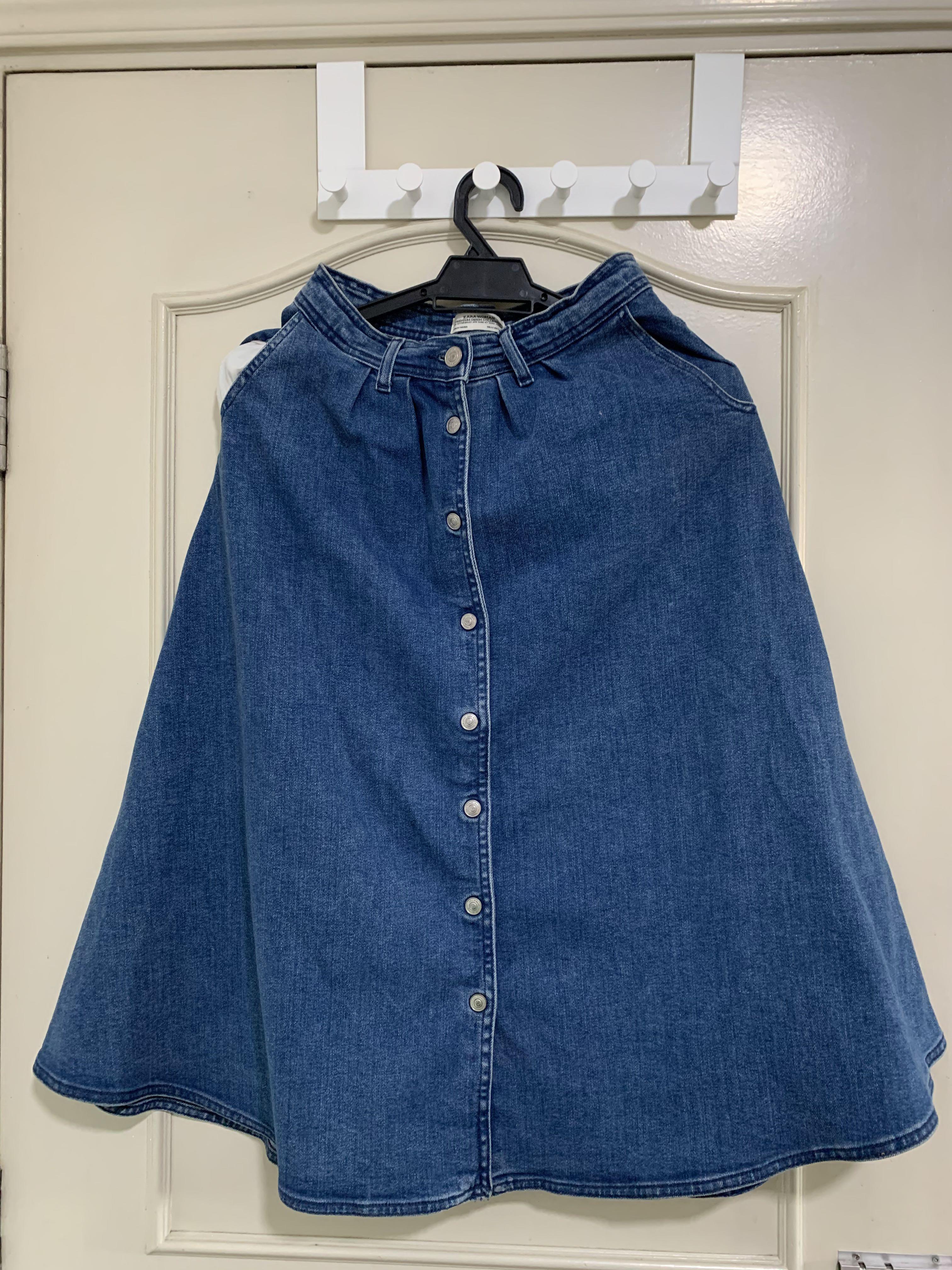 Button Up Midi Skirt (Category: Skirts) located in Petaling Jaya. Submitted by ericachanse (Listing ID 1070779647, Image 1). Description: Made with pe emium denim. Hardly worn..
