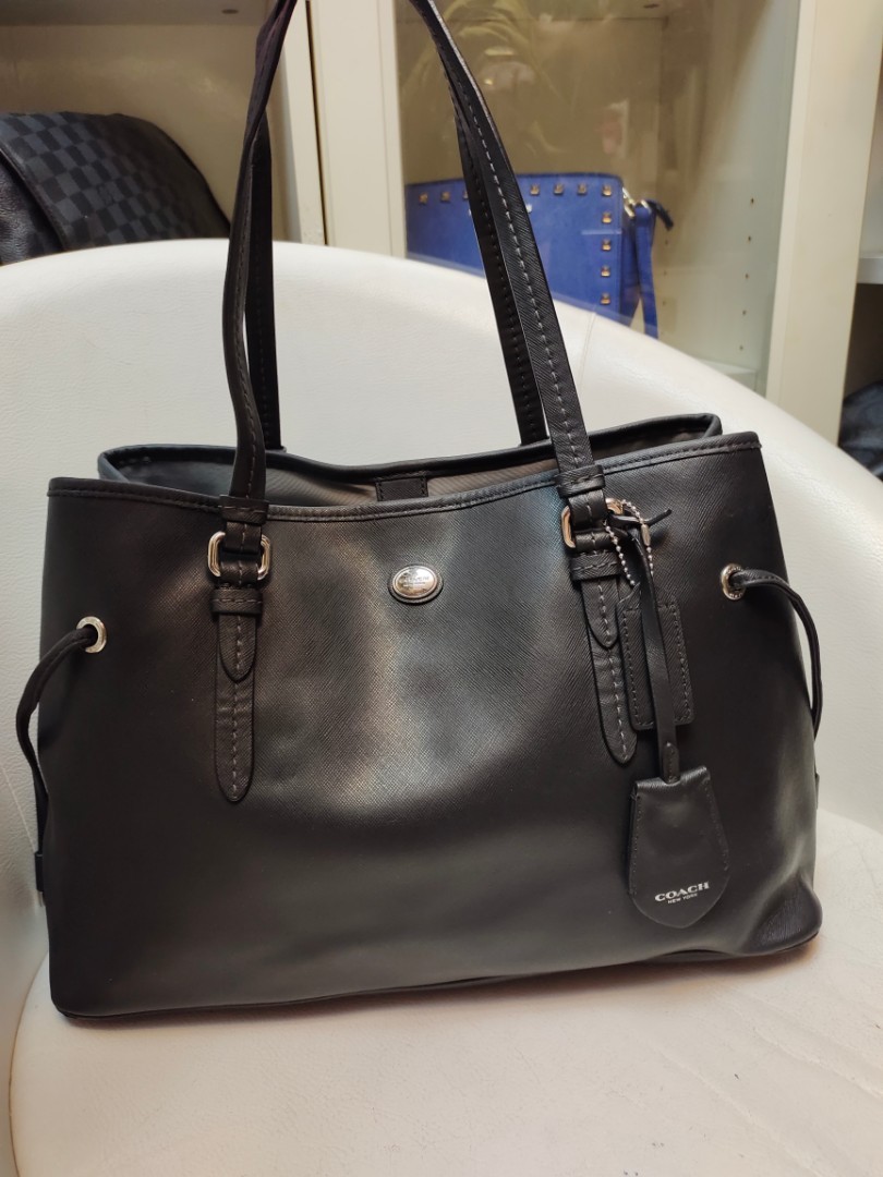 Coach peyton tote online