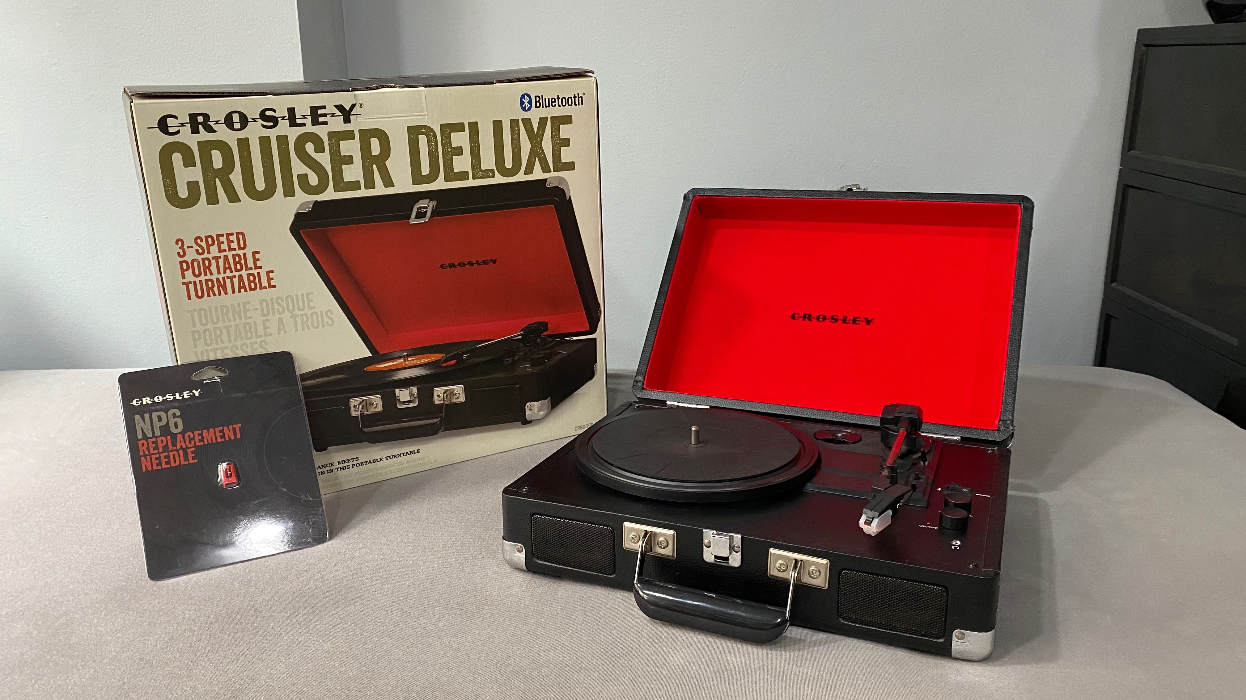 Crosley Cruiser Deluxe Portable Turntable, Audio, Portable Music