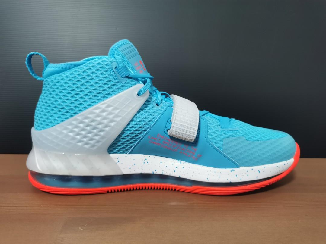 nike air force max ii basketball shoe