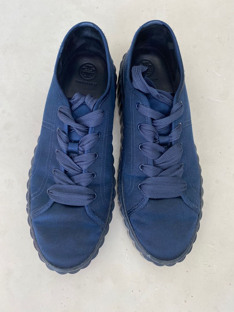 Tory burch scallop sneaker on sale