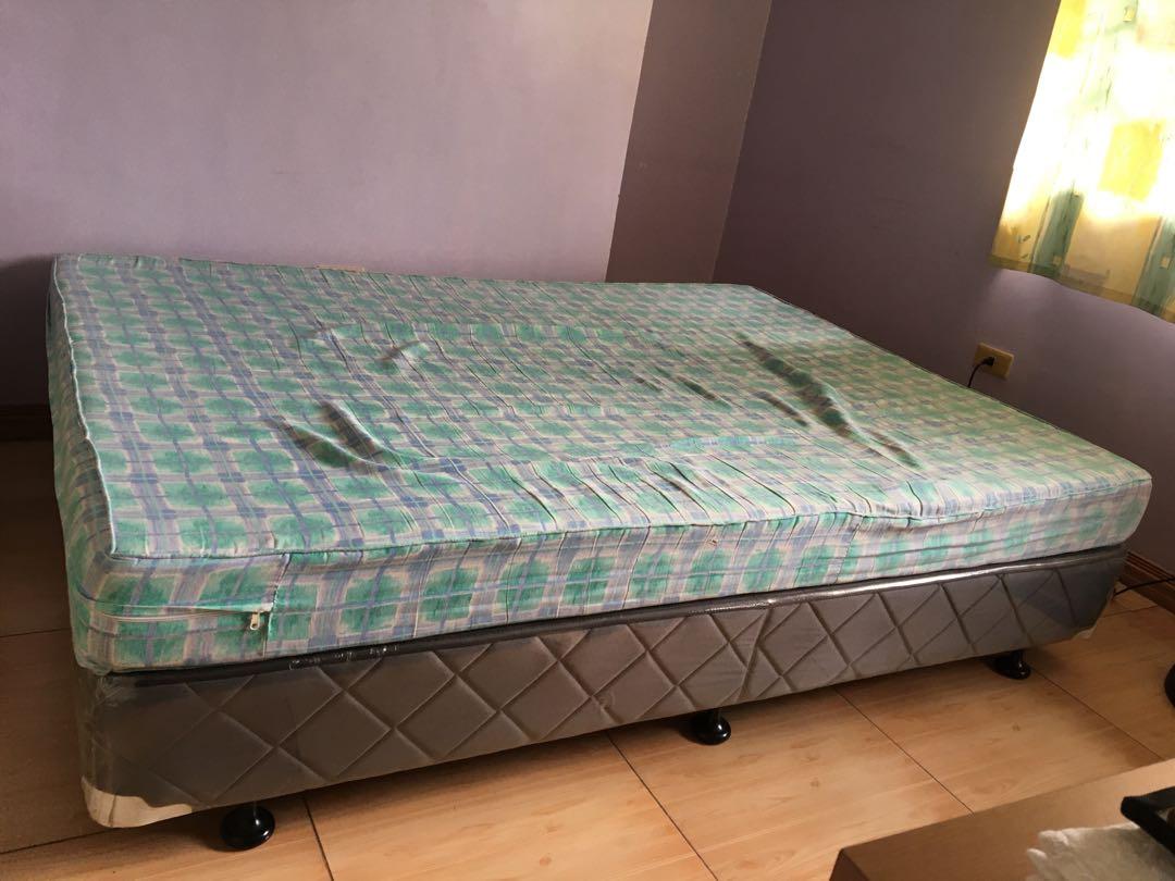 Uratex double shop bed