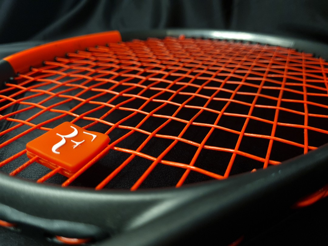 stringing racket