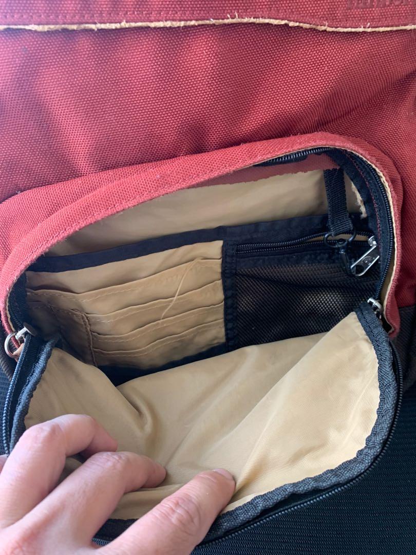 Timberland backpack (Category: Backpacks) located in San Jose del Monte. Submitted by clydekevin08 (Listing ID 1070704204, Image 3). Description: Sign of usage..many compartments..can fit laptop..1800 + sf.