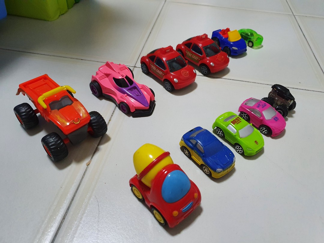 Medium toy cars store