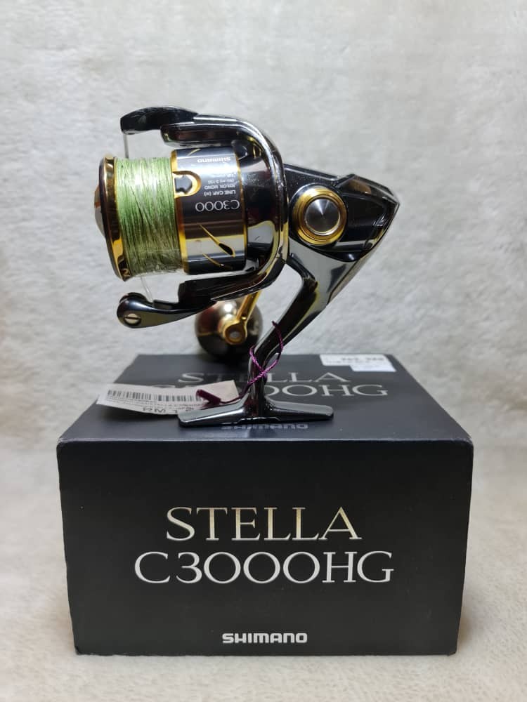 Used Shimano 14 Stella C3000HG Fishing Spinning Reel Made in Japan