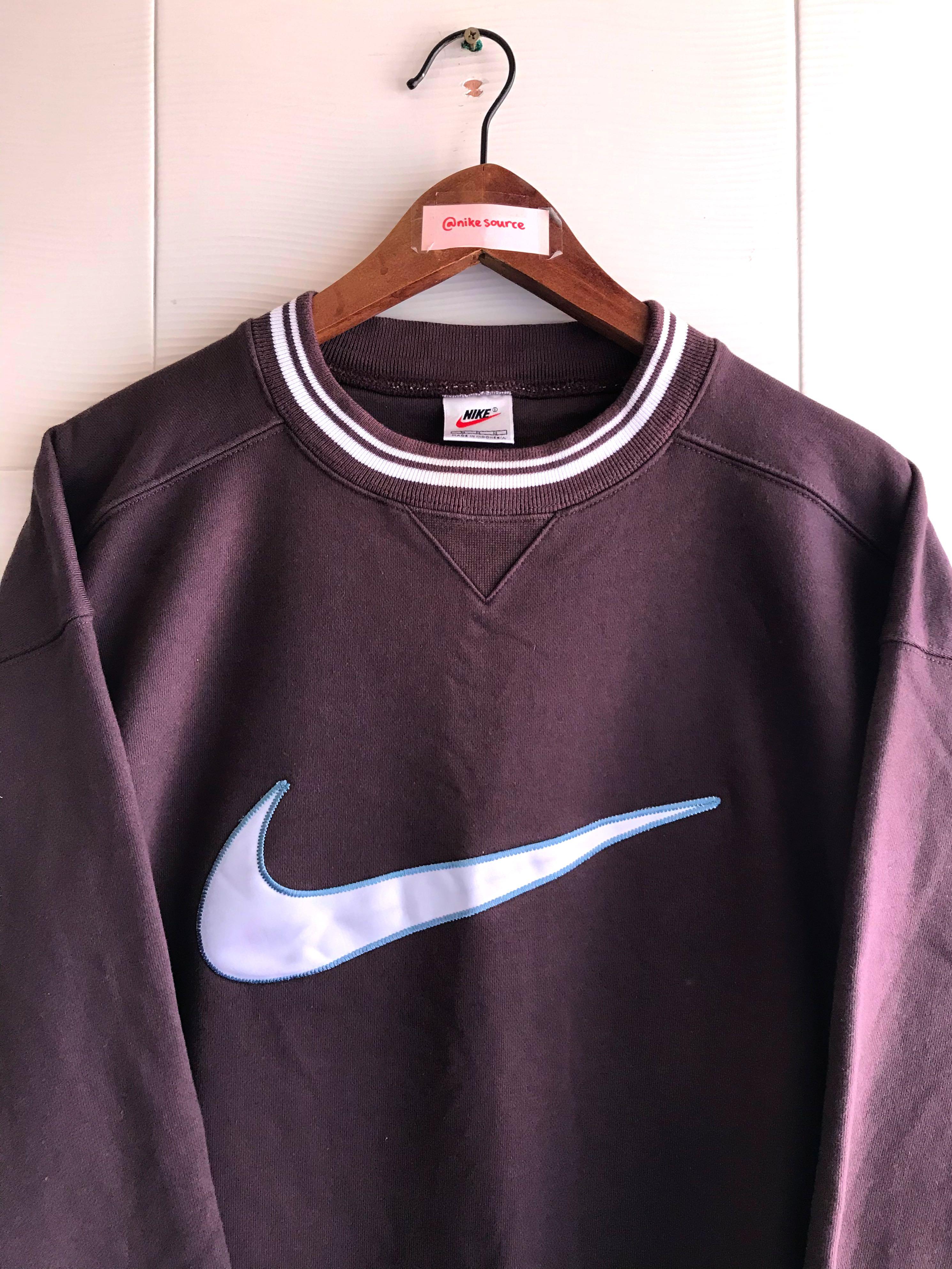 De vez en cuando Morgue Comercialización Vintage 90's Nike Big swoosh sweatshirt vtg, Men's Fashion, Tops & Sets,  Tshirts & Polo Shirts on Carousell