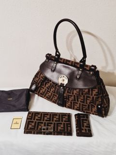 (Category: ) located in . Submitted by stylelovers (Listing ID 1070824458, Image 1). Description: .