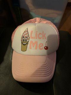Vintage statement cap “Lick Me”