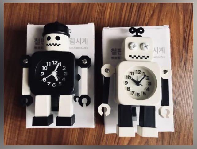 Alarm Clock Robot (Category: Pest Control) located in Taytay. Submitted by mdbare (Listing ID 1071043675, Image 3). Description: 6 blacks 2 white Available on hand.