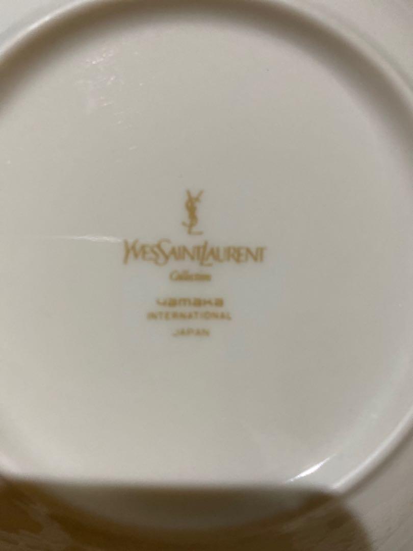 Authentic YSL cake plates (Category: Bakeware) located in Paranaque City. Submitted by french21closet (Listing ID 1071077107, Image 2). Description: Authentic YSL cake plates Color white with Gold rim Embossed design Yamaka made in Japan 5 pcs. available Take all P1,600.00 “This is preloved, please expect signs of usage and manage your expectations” For serious takers only PM me if interested: SMS 09174506853.