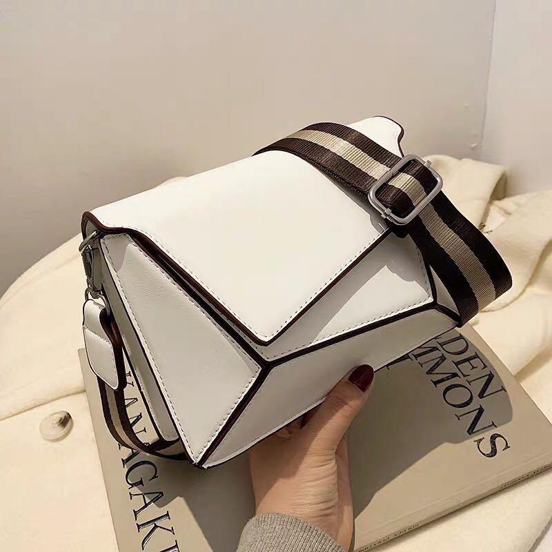 trendy small handbags