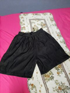 (Category: ) located in . Submitted by goldfish23 (Listing ID 1070951407, Image 1). Description: .