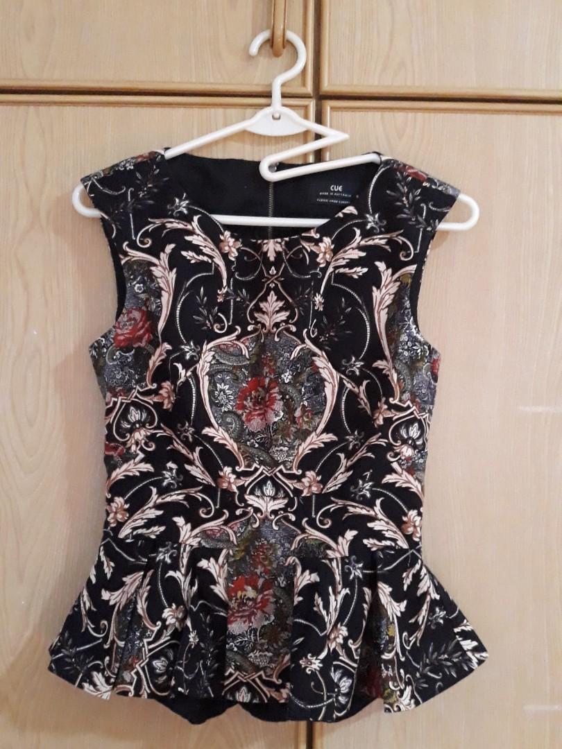 cue peplum top