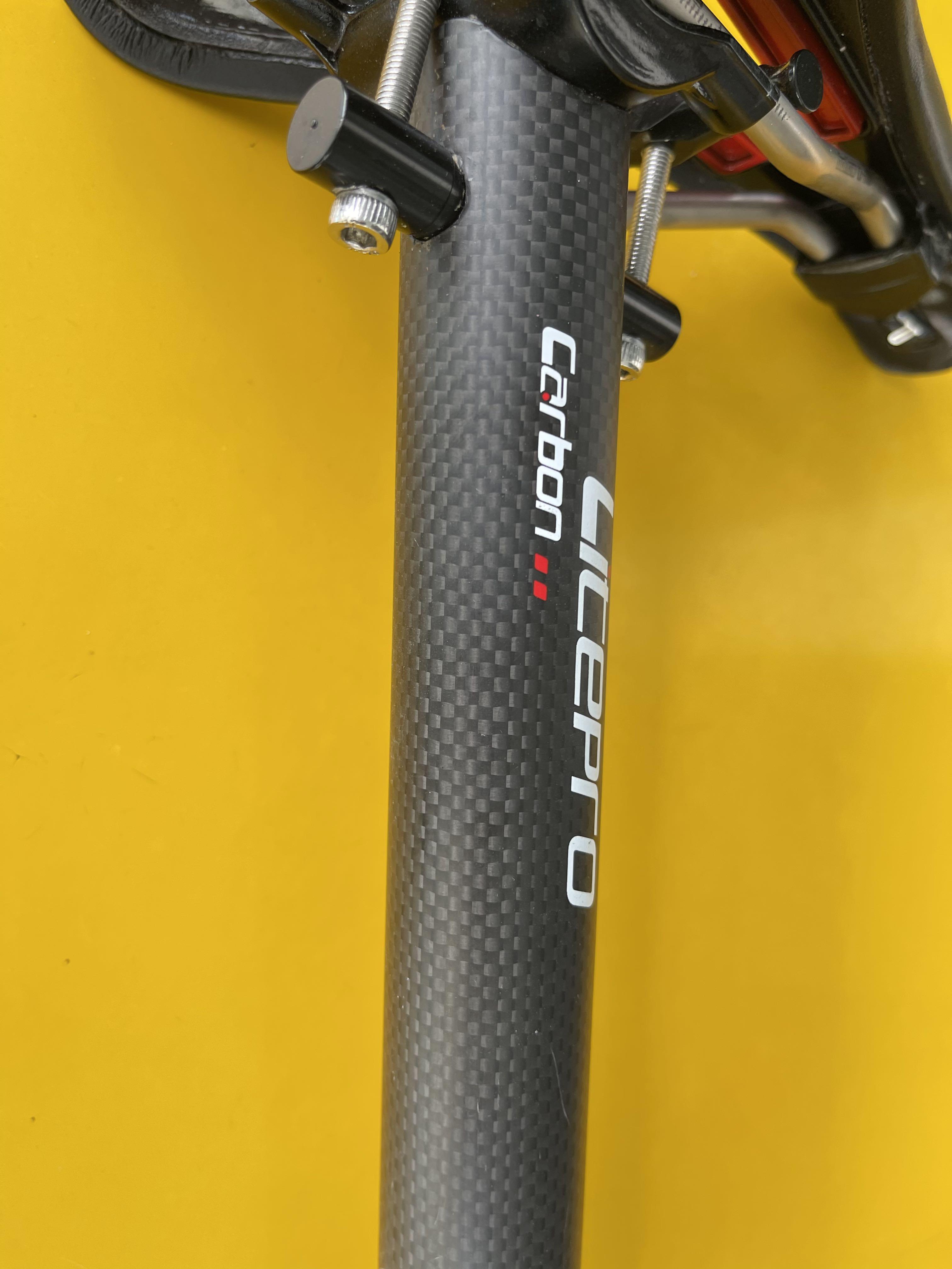 Carbon Seatpost for Brompton, Sports Equipment, Bicycles & Parts, Parts