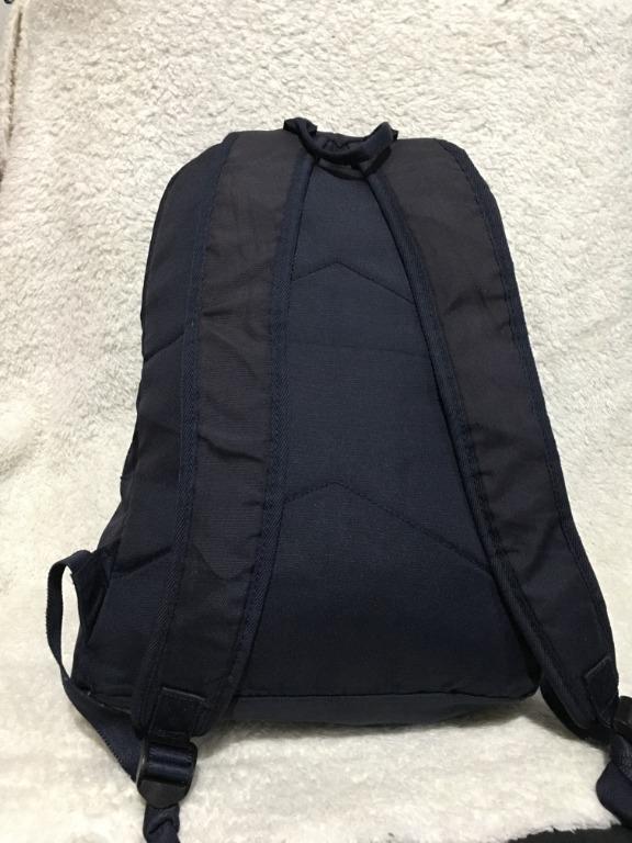 converse backpack (Category: Backpacks) located in Cainta. Submitted by janilen (Listing ID 1071065070, Image 3). Description: .