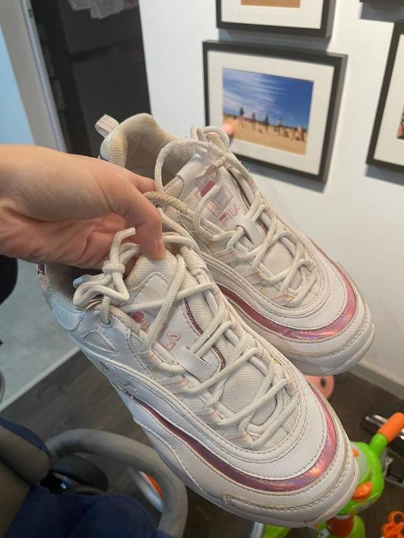 FILA FILARAY Pink Shiny Prism Shoes, Women's Fashion, Footwear ...