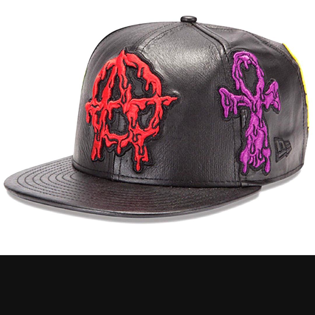 Jeremy Scott X New Era 9fifty Full Leather Snapback Cap Men S Fashion Accessories Caps Hats On Carousell Jeremy Scott X New Era 9fifty Full Leather Snapback Cap Men S Fashion Accessories Caps Hats On Carousell