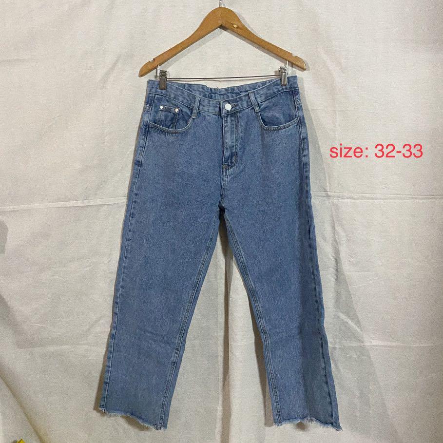 KOREAN MOM JEANS (Size 32-33) (Category: Jeans) located in Pasig City. Submitted by millenhaul (Listing ID 1071032763, Image 1). Description: .