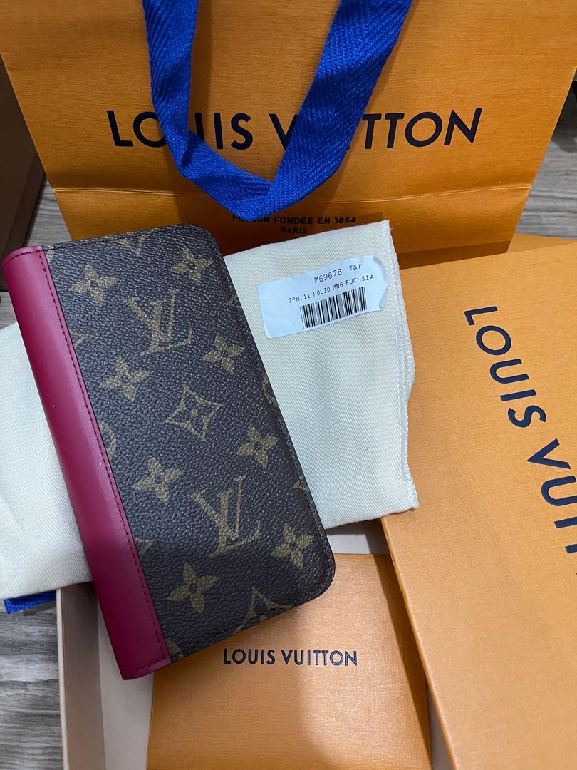 Louis Vuitton M69678 iPhone 11 Flip Case Folio Monogram Used from