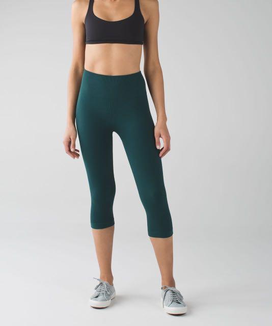 Lululemon Flow and Go Emerald Green Cropped Leggings Women s Fashion Bottoms Other Bottoms on Carousell