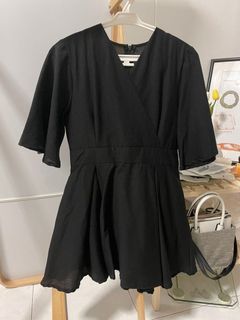 (Category: ) located in . Submitted by wishlist (Listing ID 1071041019, Image 1). Description: .