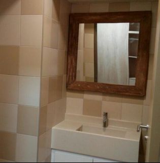 (Category: ) located in . Submitted by doublelfrs (Listing ID 1071019260, Image 1). Description: .