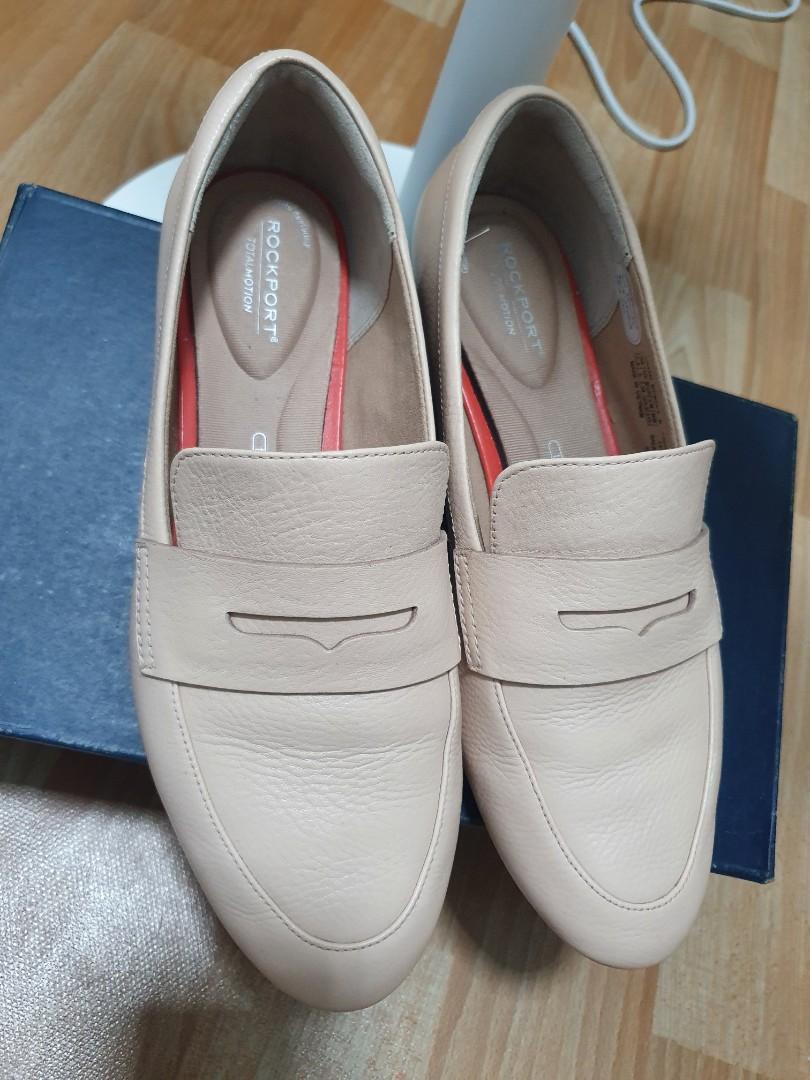 naturalizer flats on sale
