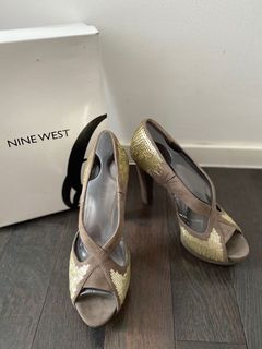 (Kategori: ) berada di . Dikirim oleh pramswardrobe (ID iklan 1070944015, Gambar 1). Deskripsi: .
