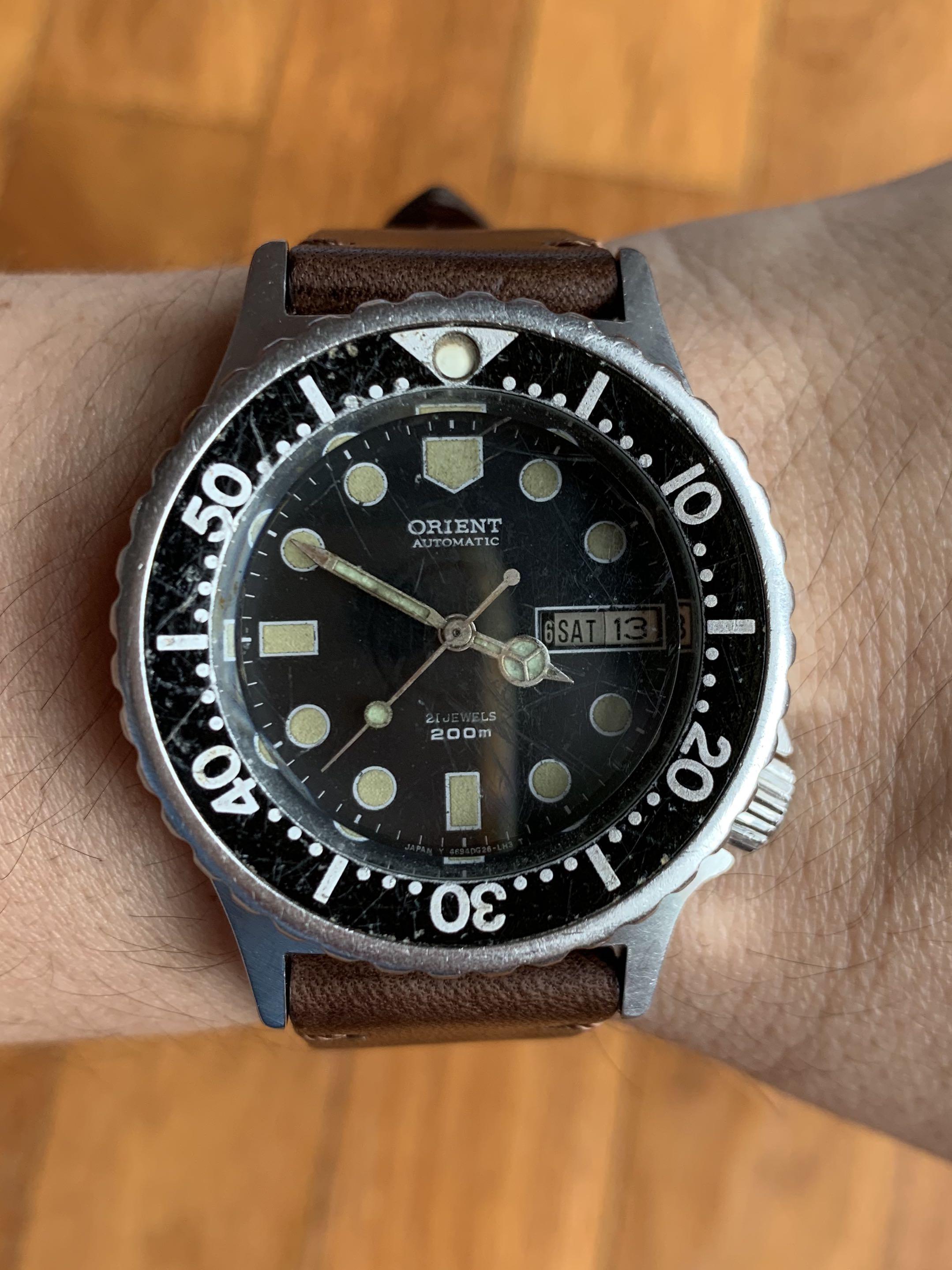 orient quartz diver watch