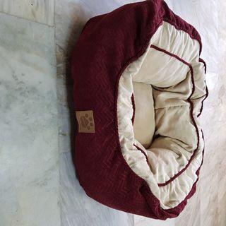[In Stock] Pet Beds + 1 Free Pet Clothing