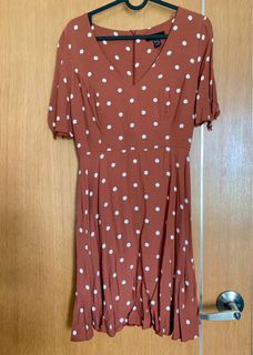 (Category: ) located in . Submitted by meowieee (Listing ID 1070972769, Image 1). Description: .