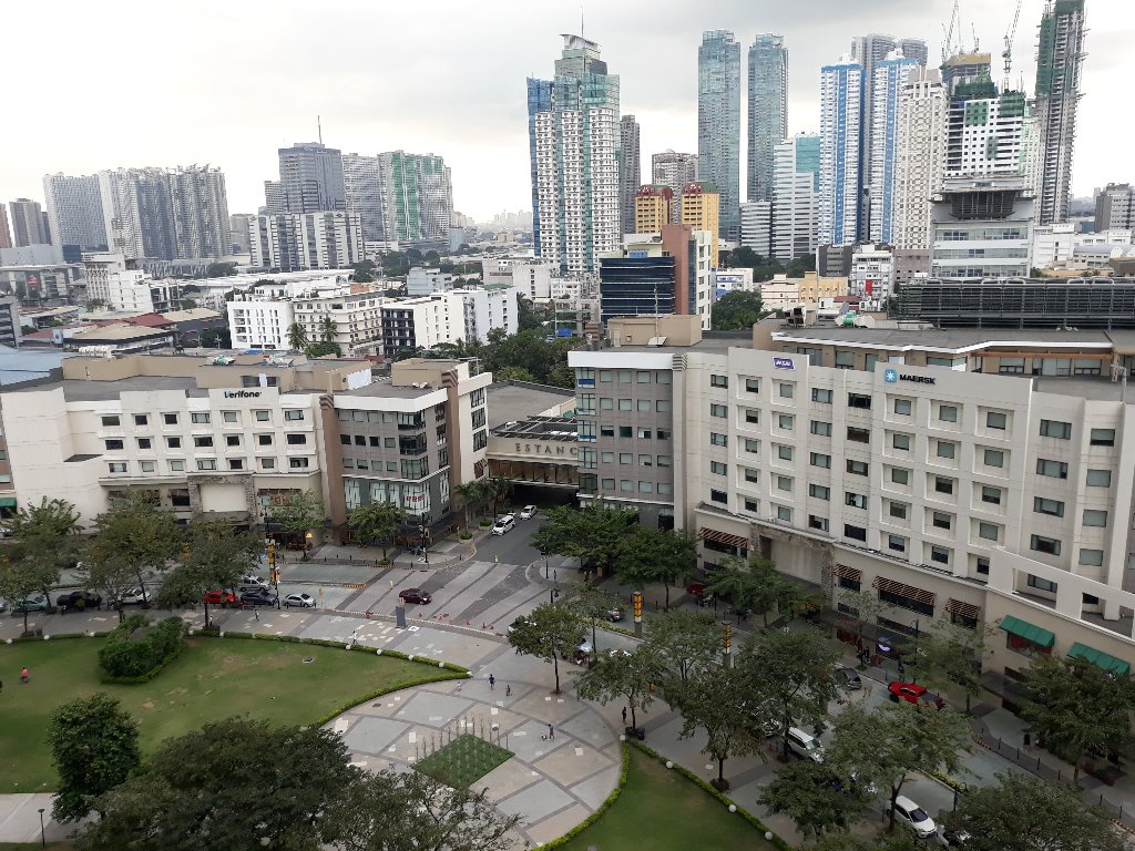 Ortigas Pasig Condo Royalton for Rent 45sqm Studio Unit w/ Balcony