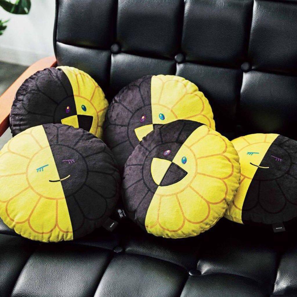 現貨Smart 11月號連村上隆28cm Cushion, 興趣及遊戲, 玩具& 遊戲類