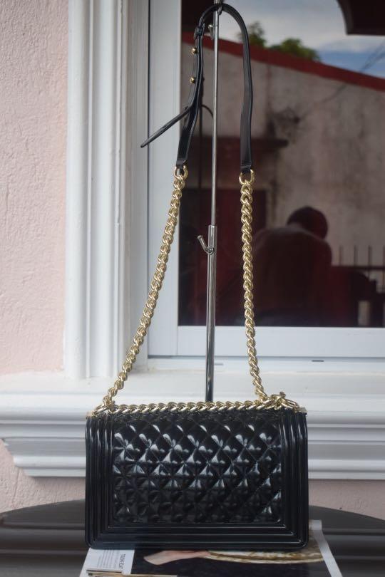 JELLY TOYBOY Metal Chain Cross Body Handbag Jelly 25 (Bronze)