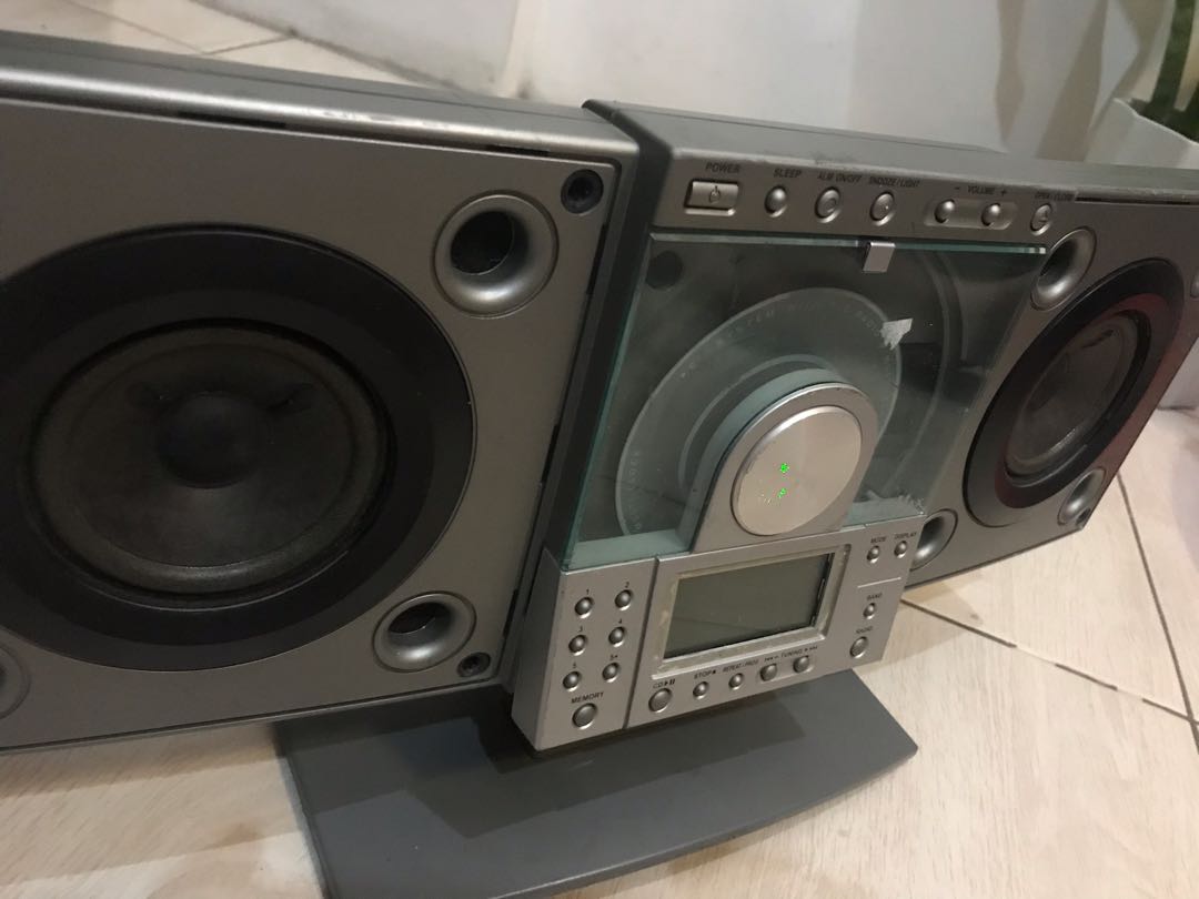 Bearmax cd system and radio, Audio, Portable Music Players on Carousell