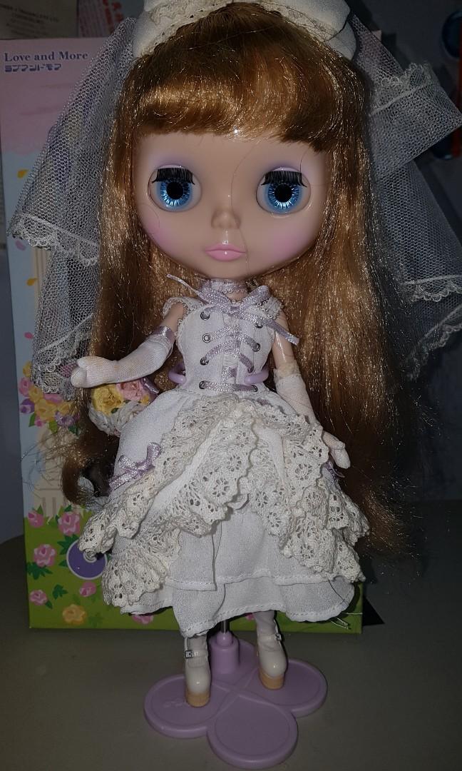 ラブアンドモア Blythe Amazon | CWC限定ネオブライス 『ラブアンドモア』 | フィギュア