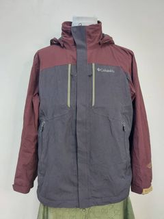 (Category: ) located in . Submitted by hikingstore (Listing ID 1071299129, Image 1). Description: .
