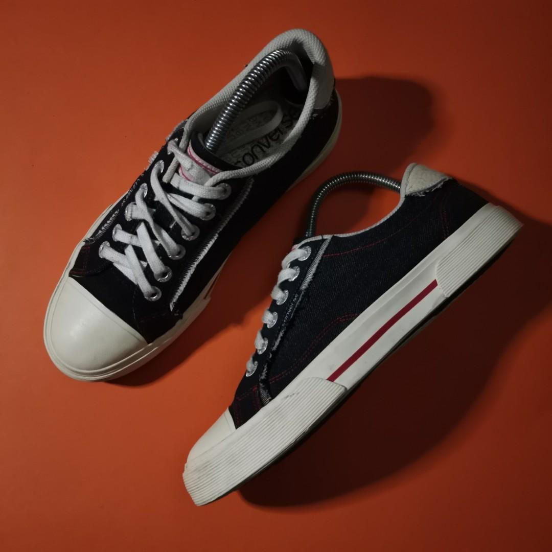 Converse Chuck Taylor Jeans Men s Fashion Footwear Sneakers