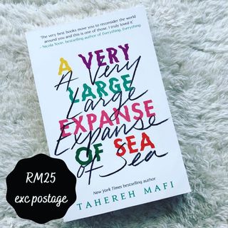 (Category: ) located in . Submitted by anna_preloved_books (Listing ID 1071136519, Image 1). Description: .