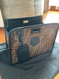 (Category: ) located in . Submitted by ebags (Listing ID 1071119388, Image 1). Description: .